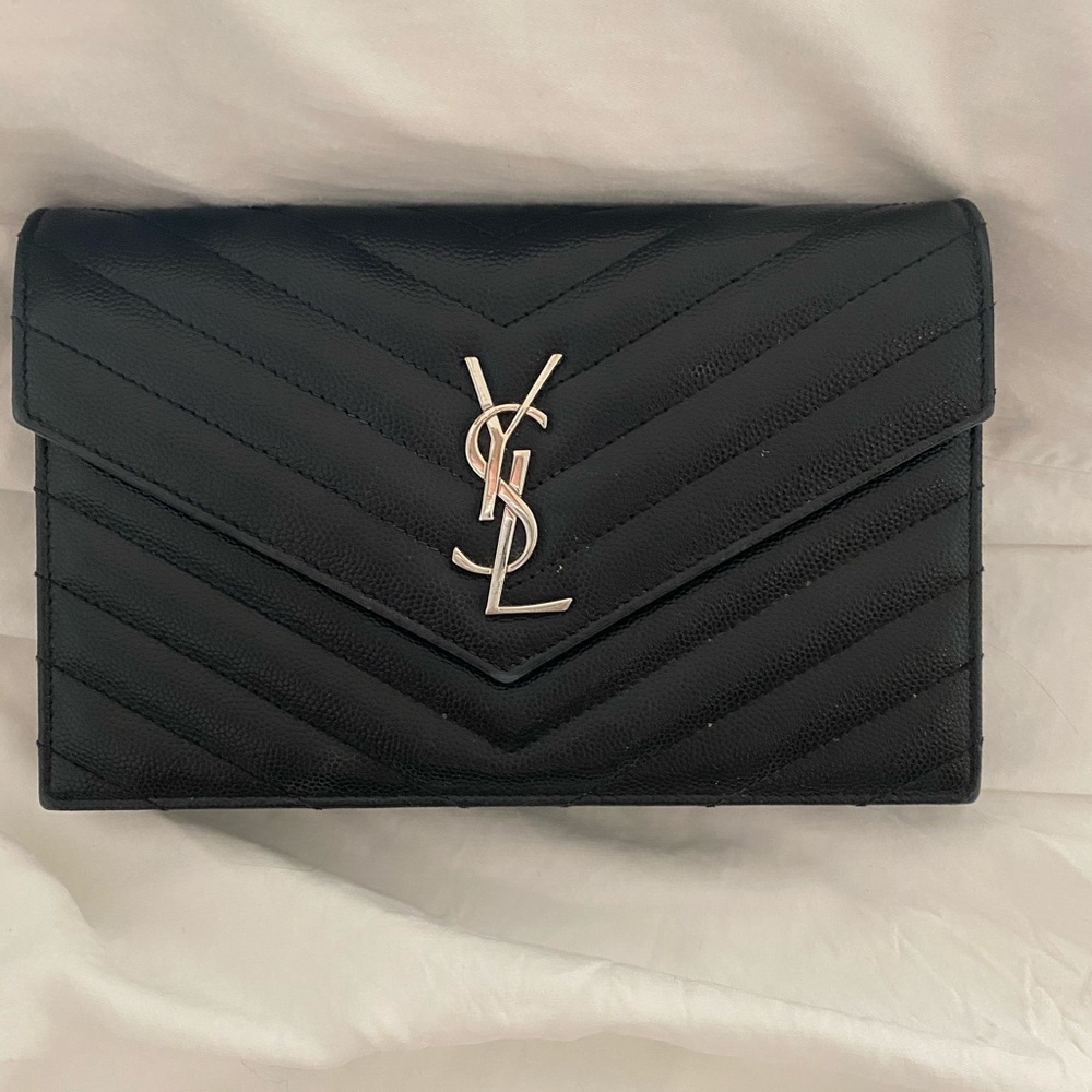 Ysl envelope on chain